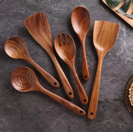 Ensemble ustensiles pâtisserie en bois avec seau de rangement